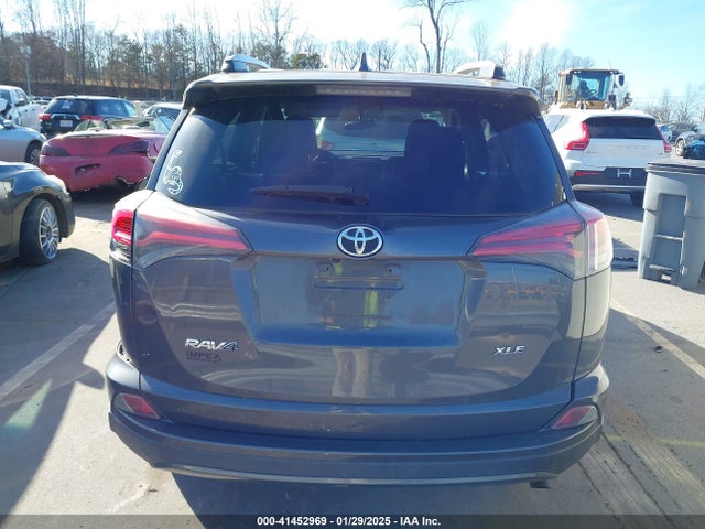 Toyota Rav4 Xle 2016 JTMWFREV0GJ099876 Image 16