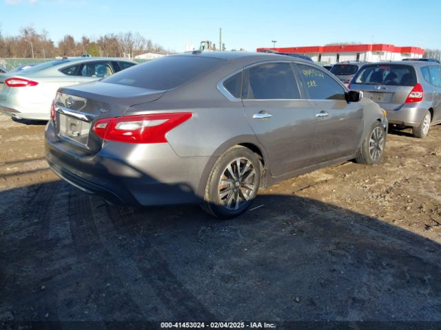 1N4AL3AP3JC244529 Nissan Altima 2.5 Sv