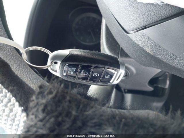 KM8K6CAB0NU903236 Hyundai Kona Sel