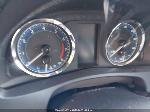 2T1BURHE5KC172647 Toyota COROLLA SE