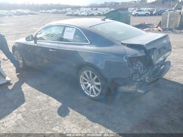 Продажа на аукционе авто 2011 Audi A5 2.0t Premium, vin: WAULFAFR4BA031186, номер лота: 41453127