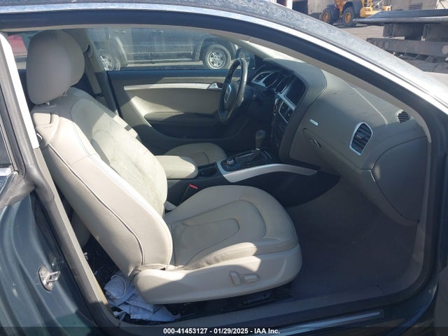 Продажа на аукционе авто 2011 Audi A5 2.0t Premium, vin: WAULFAFR4BA031186, номер лота: 41453127