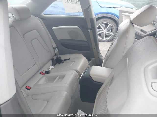 Продажа на аукционе авто 2011 Audi A5 2.0t Premium, vin: WAULFAFR4BA031186, номер лота: 41453127
