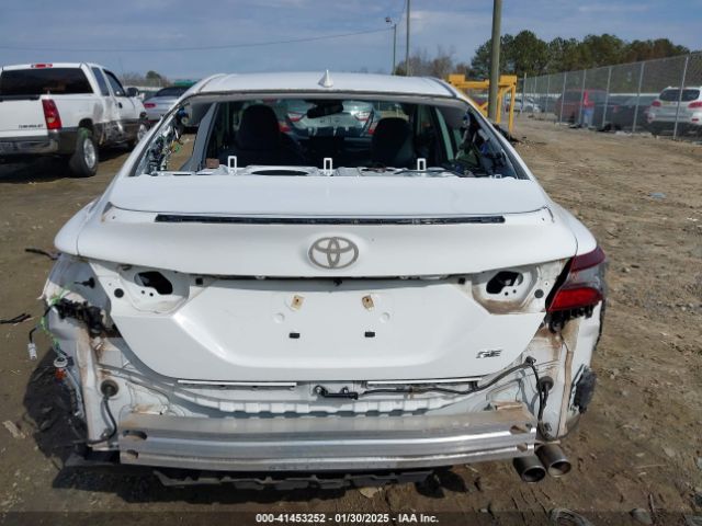4T1T11AK6NU013136 Toyota CAMRY SE