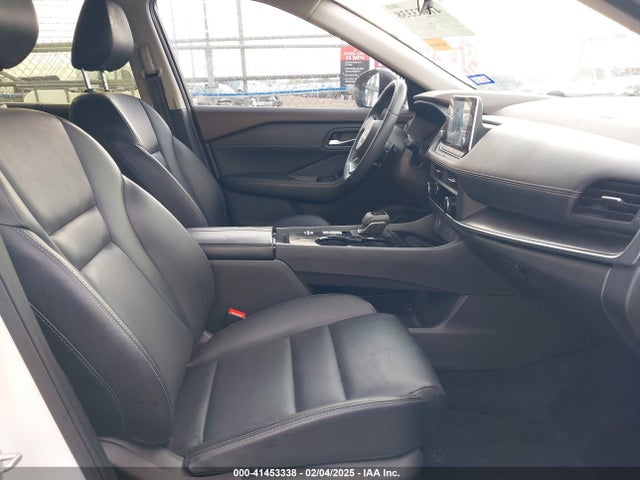 JN8BT3BA7PW011547 Nissan Rogue Sv Fwd