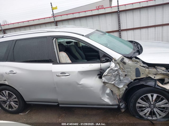 Nissan Pathfinder Sv 2017 5N1DR2MM6HC912685 Image 13