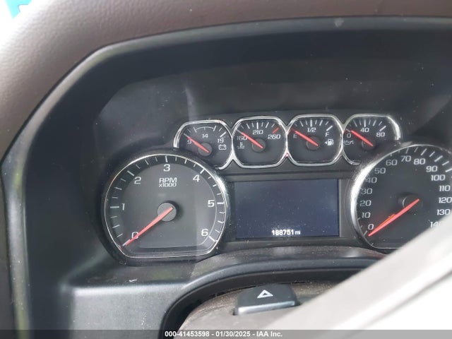 3GCUKREHXEG295304 Chevrolet Silverado 1500 1lt