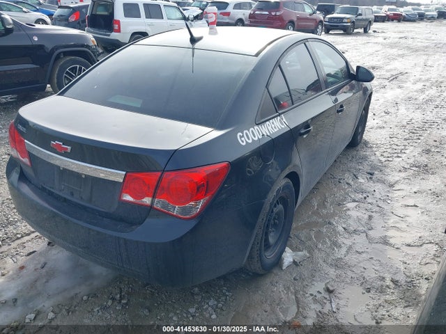 1G1PA5SG6E7195807 Chevrolet Cruze Ls Auto