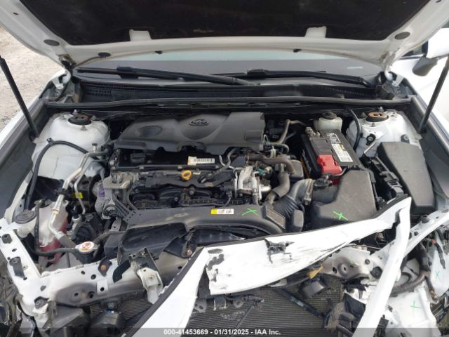 4T1B11HK2JU096527 Toyota CAMRY SE