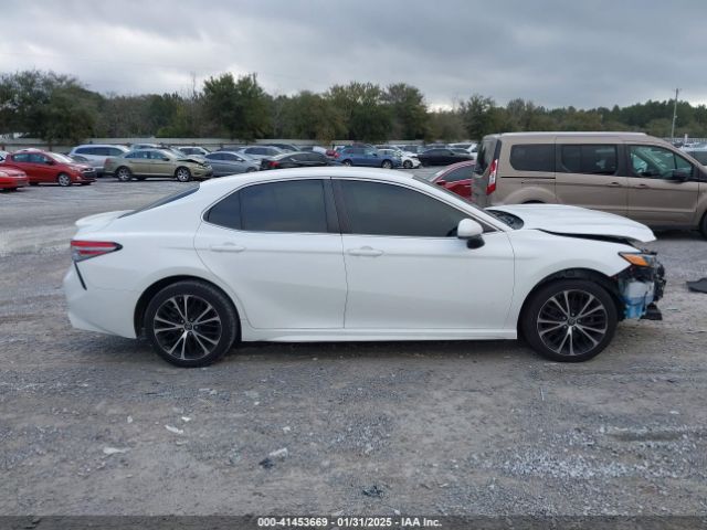 4T1B11HK2JU096527 Toyota CAMRY SE