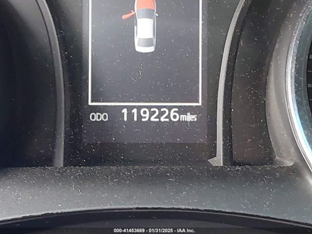 4T1B11HK2JU096527 Toyota CAMRY SE