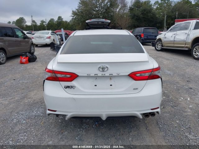 4T1B11HK2JU096527 Toyota CAMRY SE