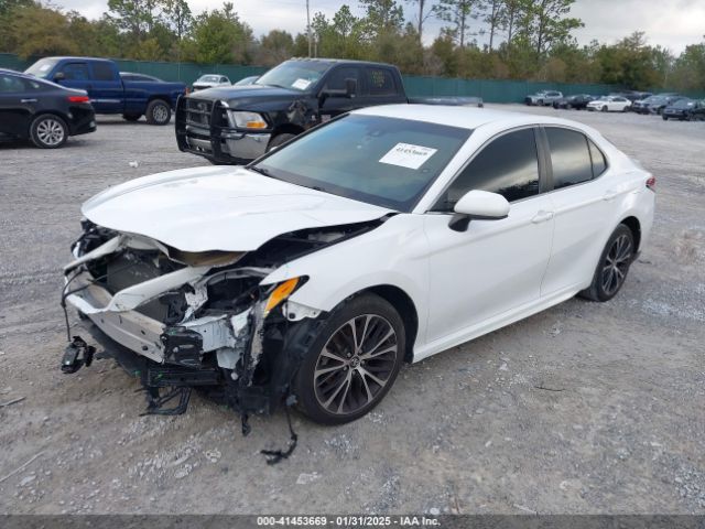 4T1B11HK2JU096527 Toyota CAMRY SE