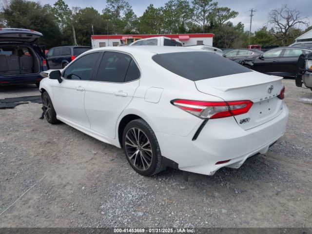 4T1B11HK2JU096527 Toyota CAMRY SE