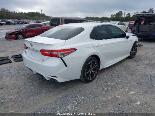 4T1B11HK2JU096527 Toyota CAMRY SE