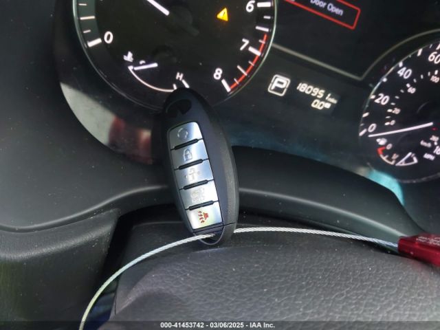 5N1AR2MN4EC704490 Nissan Pathfinder Sv