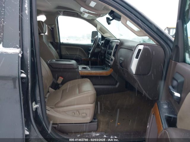 1GT12TEY2HF155625 GMC Sierra 2500hd Slt