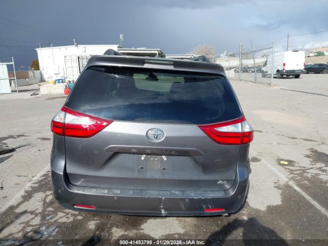 5TDYZ3DC4HS835283 Toyota Sienna Xle/limited