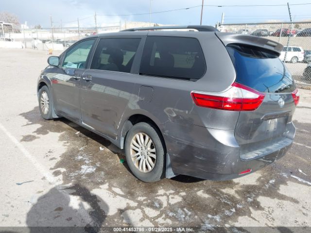 5TDYZ3DC4HS835283 Toyota Sienna Xle/limited