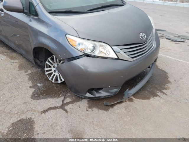5TDYZ3DC4HS835283 Toyota Sienna Xle/limited