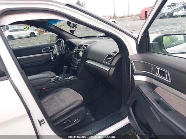1FM5K7D88HGA76198 Ford EXPLORER XLT
