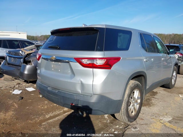 1GNERFKW0KJ129439 Chevrolet Traverse Ls