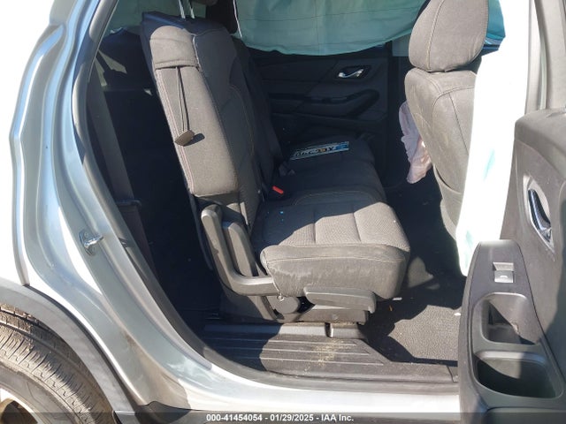 1GNERFKW0KJ129439 Chevrolet Traverse Ls