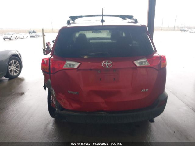 2T3WFREV2FW166221 Toyota Rav4 Xle