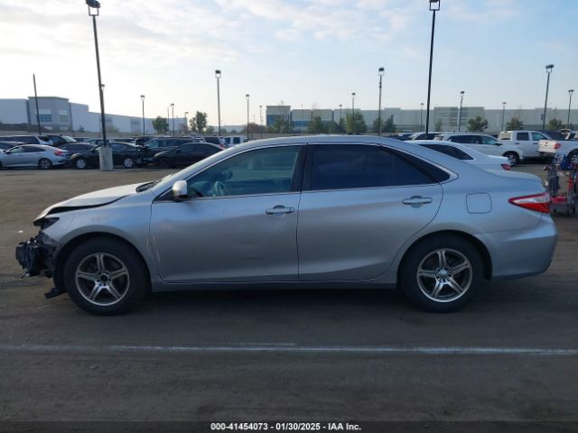 4T1BF1FK8GU177688 Toyota CAMRY LE