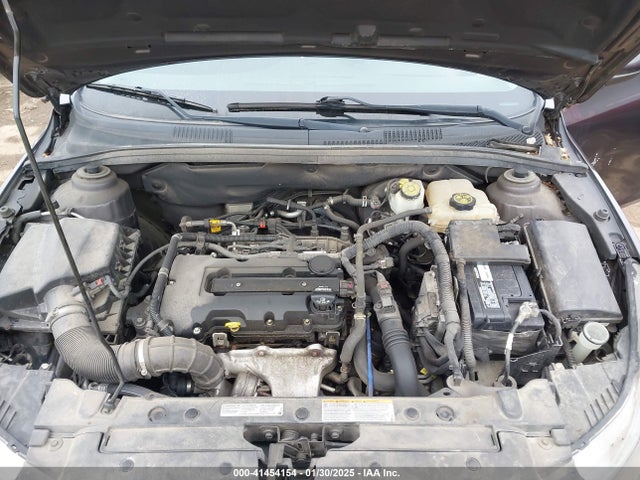 1G1PC5SB8E7477980 Chevrolet Cruze 1lt Auto