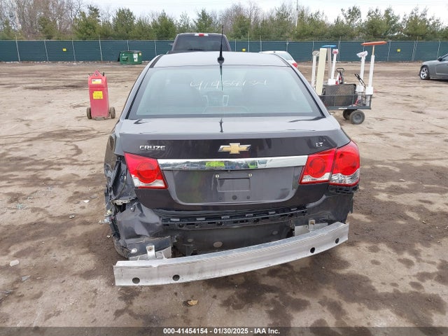 1G1PC5SB8E7477980 Chevrolet Cruze 1lt Auto