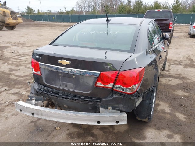1G1PC5SB8E7477980 Chevrolet Cruze 1lt Auto