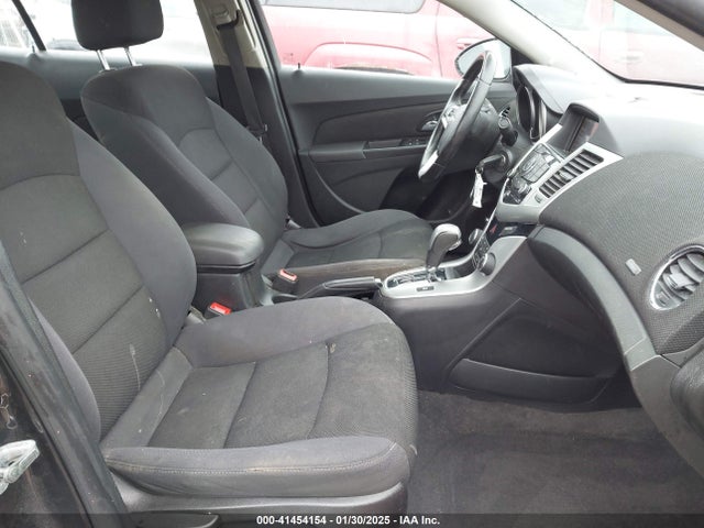 1G1PC5SB8E7477980 Chevrolet Cruze 1lt Auto