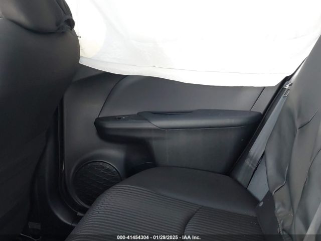 JTDKBRFU1J3058622 Toyota Prius Two