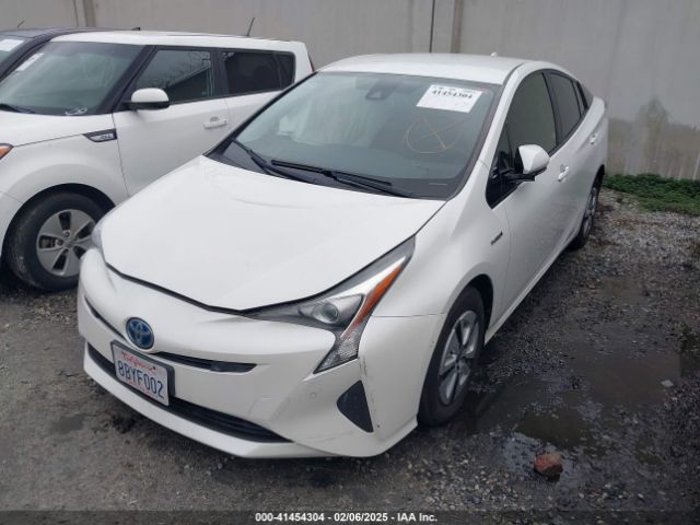 JTDKBRFU1J3058622 Toyota Prius Two
