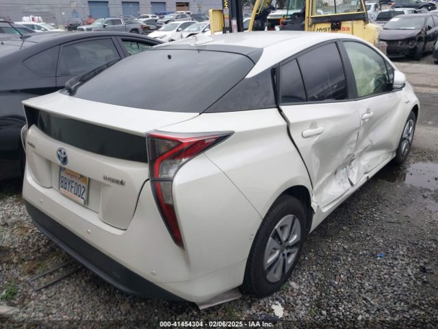 JTDKBRFU1J3058622 Toyota Prius Two
