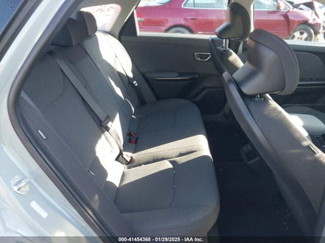 KIA K4 Lxs 2025 3KPFT4DE4SE026996 Image 8