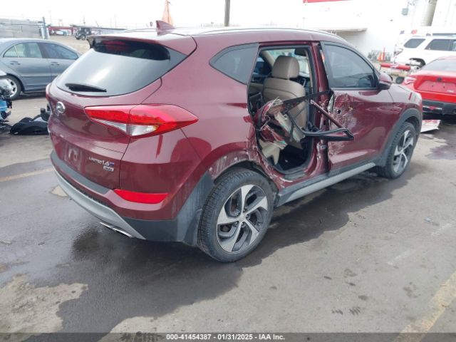 2018 HYUNDAI TUCSON KM8J3CA21JU634601 Photo 3