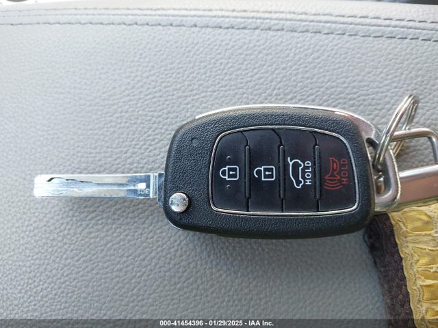 Hyundai TUCSON SE 2016 KM8J33A4XGU060235 Image 11