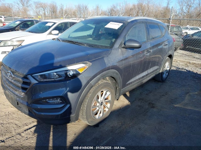 Hyundai TUCSON SE 2016 KM8J33A4XGU060235 Image 2