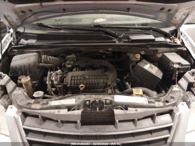 2010 CHRYSLER TOWN & COUNTRY 2A4RR6DX8AR129113 Photo 9