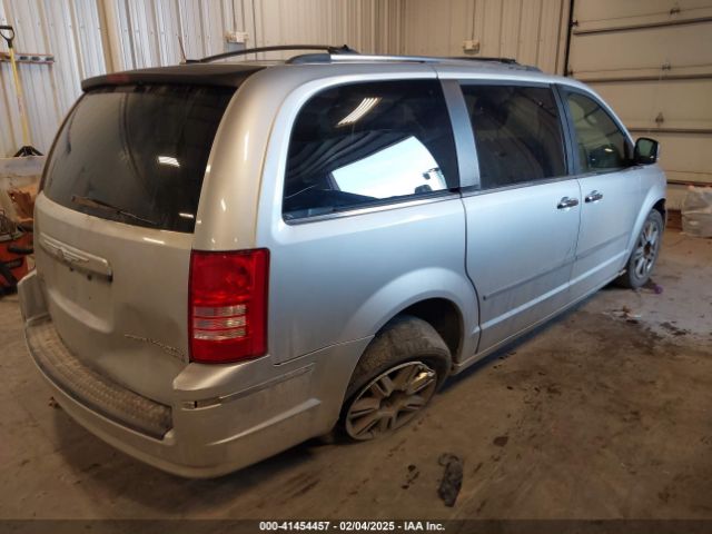 2010 CHRYSLER TOWN & COUNTRY 2A4RR6DX8AR129113 Photo 3
