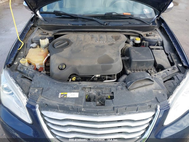 Chrysler 200 Limited 2014 1C3CCBCG2EN199155 Image 10