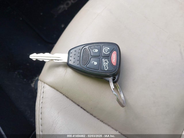 Chrysler 200 Limited 2014 1C3CCBCG2EN199155 Image 11