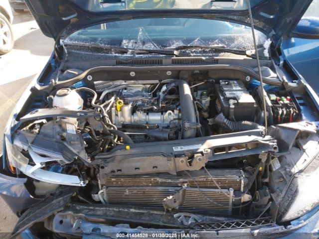 3VW2B7AJ8JM236877 Volkswagen Jetta 1.4t S