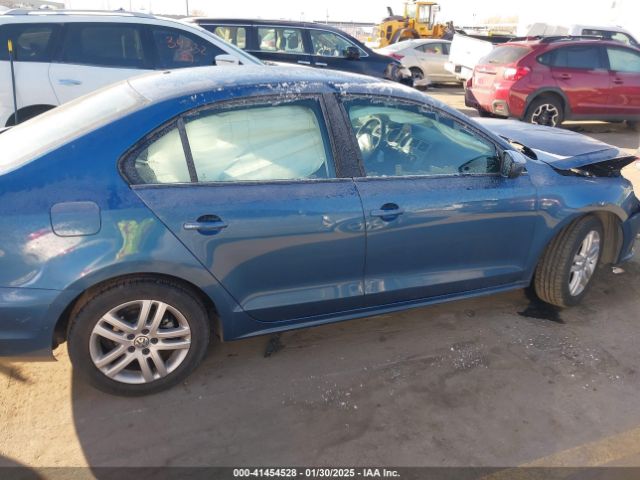 3VW2B7AJ8JM236877 Volkswagen Jetta 1.4t S