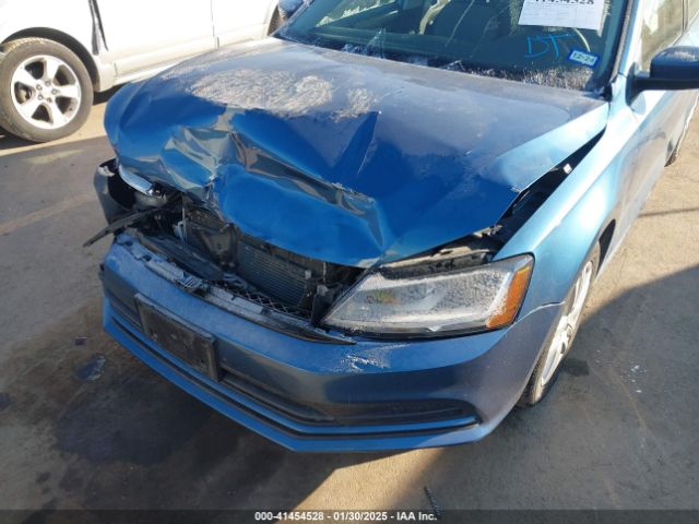 3VW2B7AJ8JM236877 Volkswagen Jetta 1.4t S