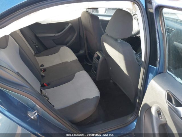 3VW2B7AJ8JM236877 Volkswagen Jetta 1.4t S