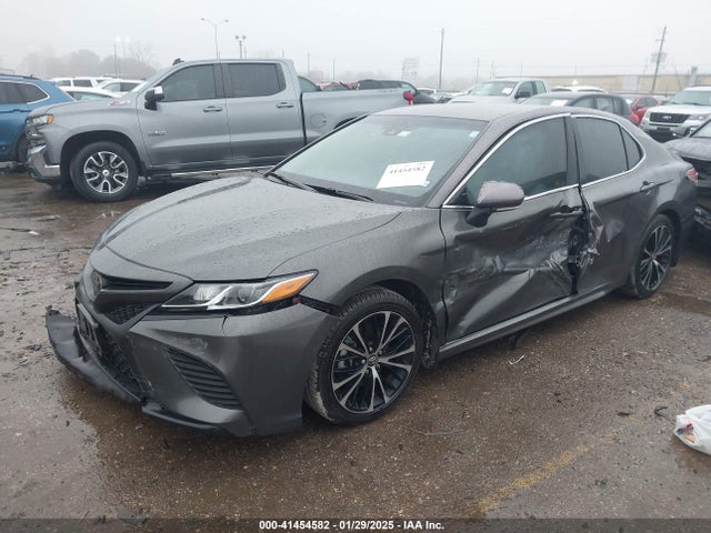 Toyota CAMRY SE 2018 4T1B11HKXJU074114 Image 2