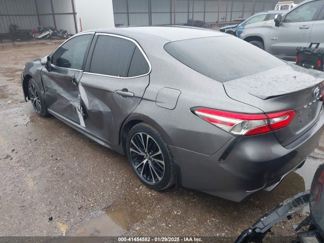 Toyota CAMRY SE 2018 4T1B11HKXJU074114 Image 3